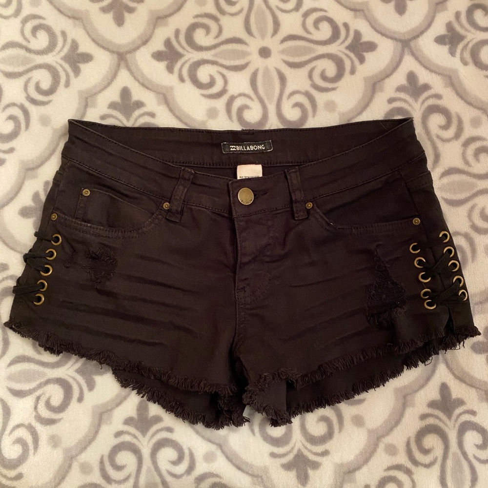 Black jean shorts 🖤